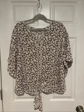 Amazon Brown and White Tie-Front V-Neck Blouse